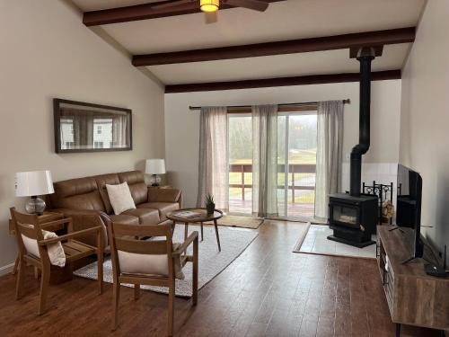 Greenville Junction Apartment | Fun on Moosehead Lake