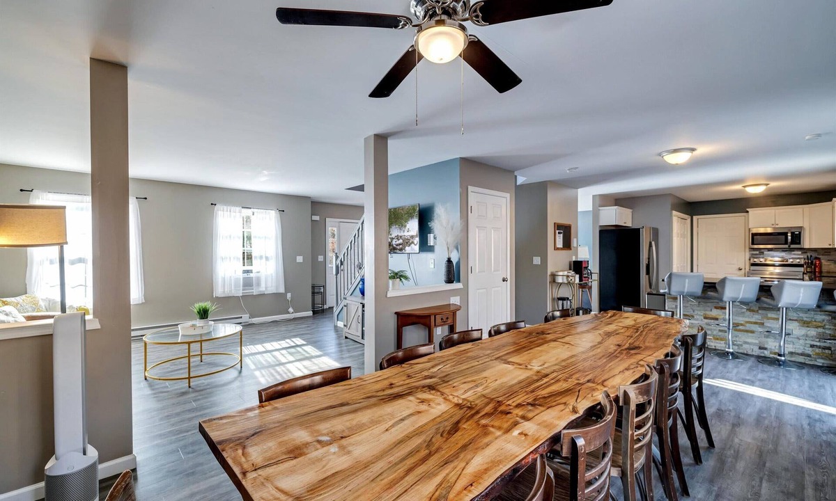 Mount Pocahontas House | Fun Poconos Vacation, Game Room