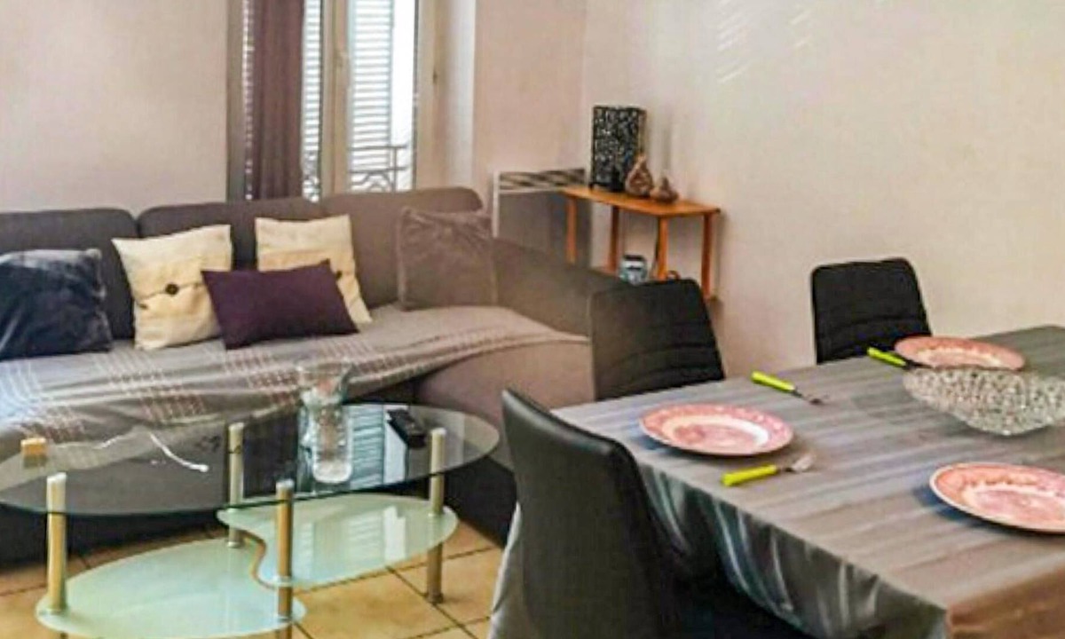 Cereste House | Functional and practical cottage welcomes you to Céreste.