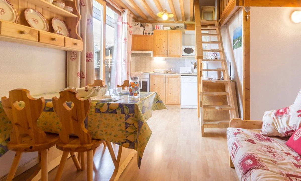 Montalbert Apartment | Functional Duplex Apartment · Direct Slope Access · Balcony · Parking · Ski Lockers