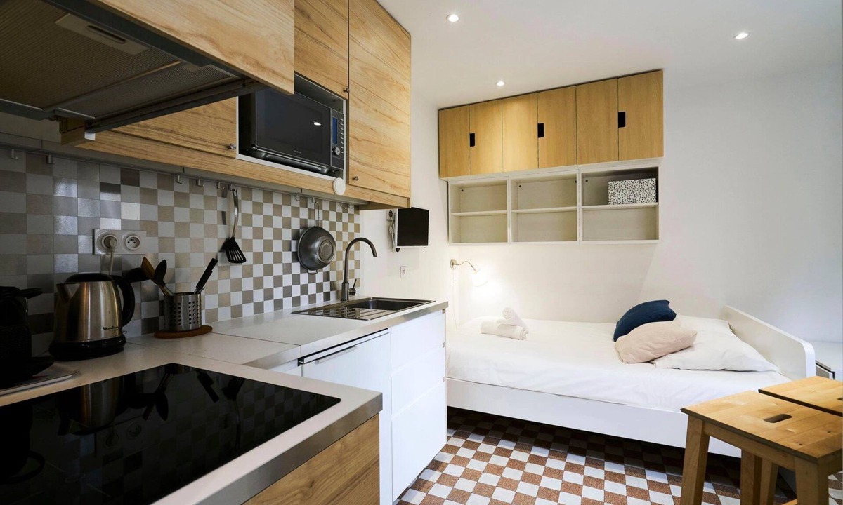 Wazemmes Apartment | Functional studio for short stays