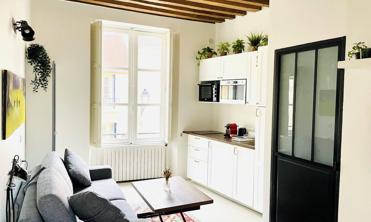Marly-le-Roi Apartment | Functional, well thought-out - Studio #4 - Casa Londono