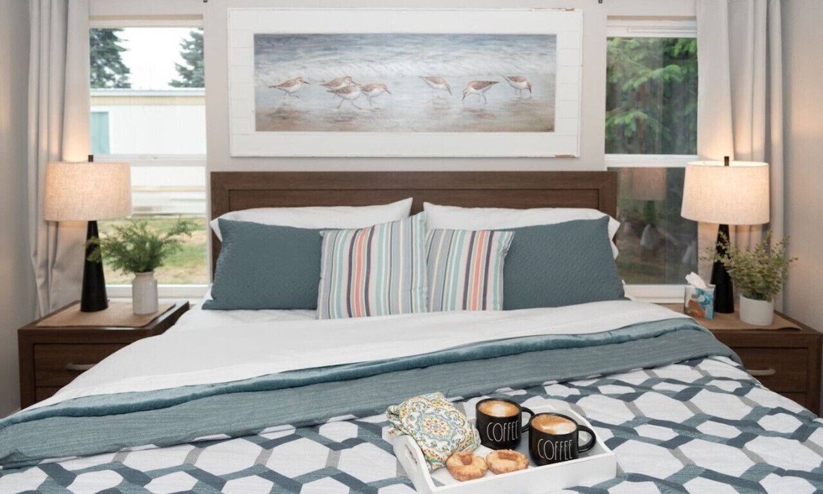 Grayland House | Funky and Fun Beach Getaway