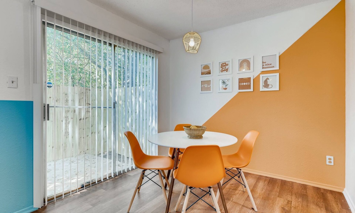 Franklin Park House | Funky South Austin Gem - Minutes from Everything