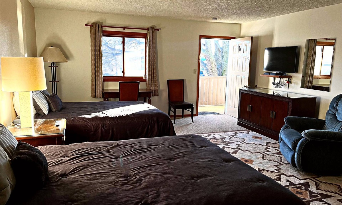Beaver City Hotel | Furnas County Lodging