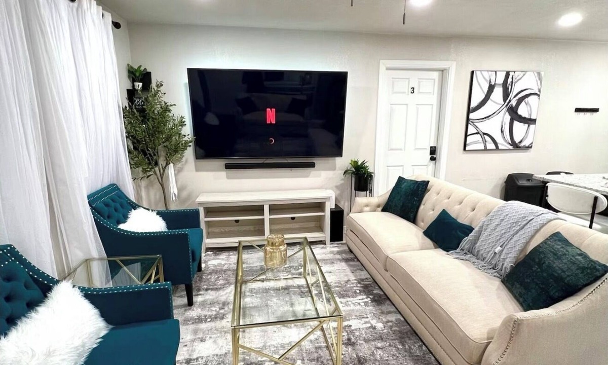 Dallas House | Furnished 3-bedroom house near downtown Dallas
