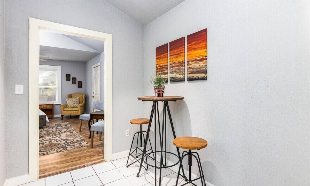 Downtown San Antonio Apartment | Furnished House Apartment with Private Entrance and Parking