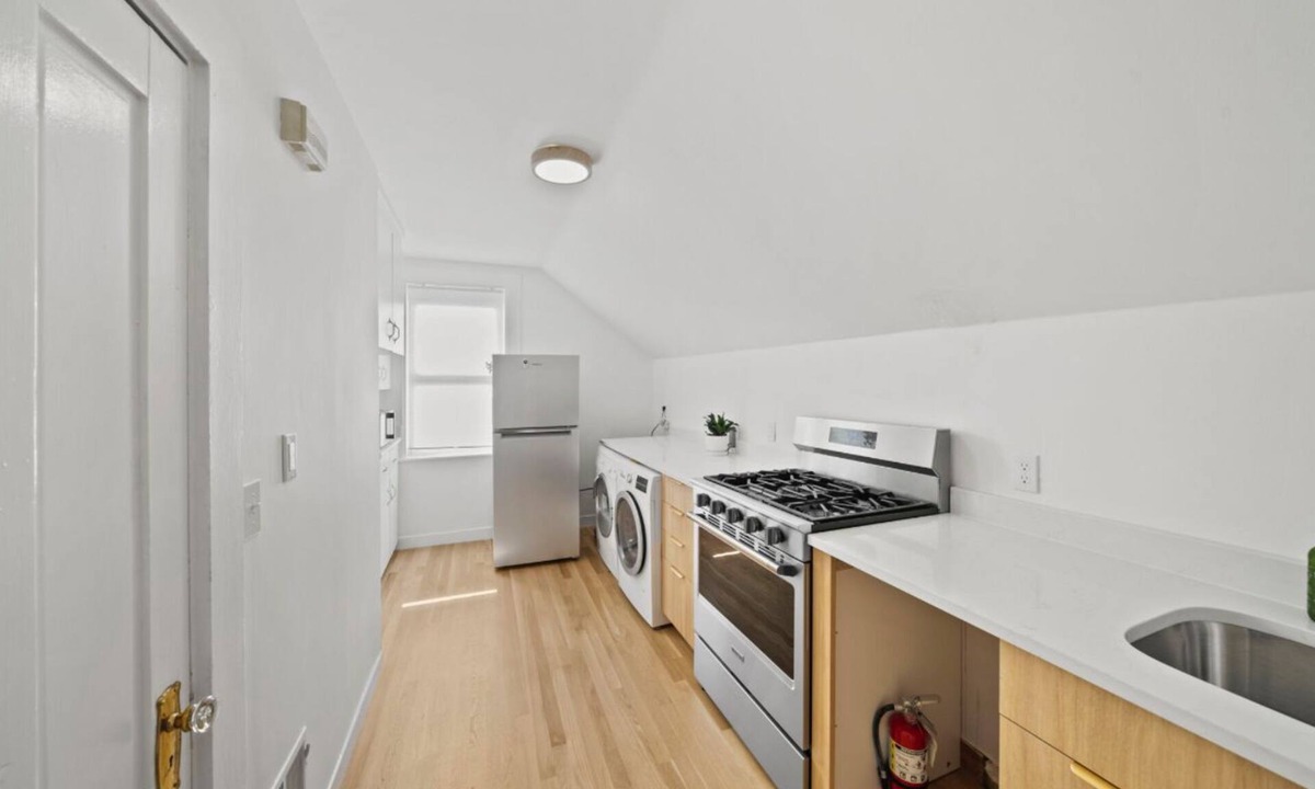 High Street Hill Apartment | Furnished Loft-Style Apartment in Brookline