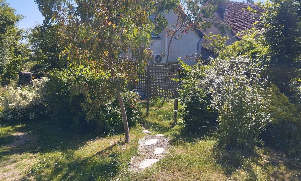 Chambray-les-Tours Apartment | Furnished self-contained studio