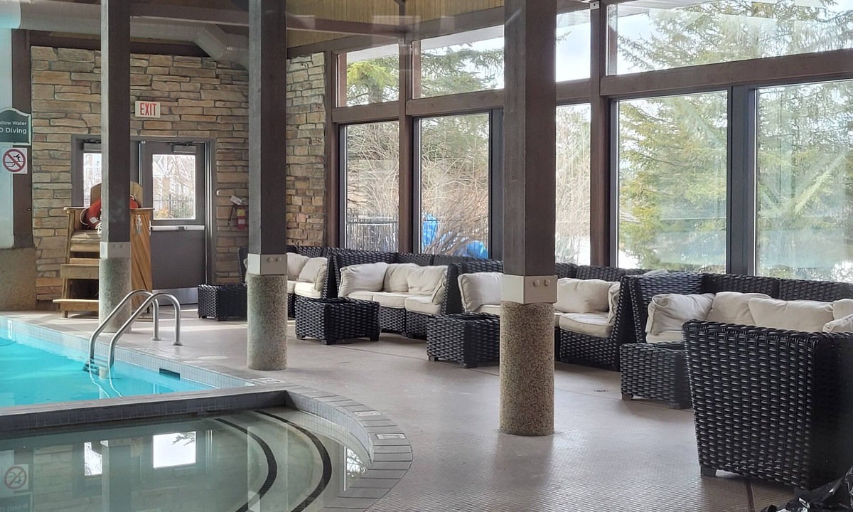 Oro-Medonte Apartment | Furnished studio in Country Carriage Club - Oro