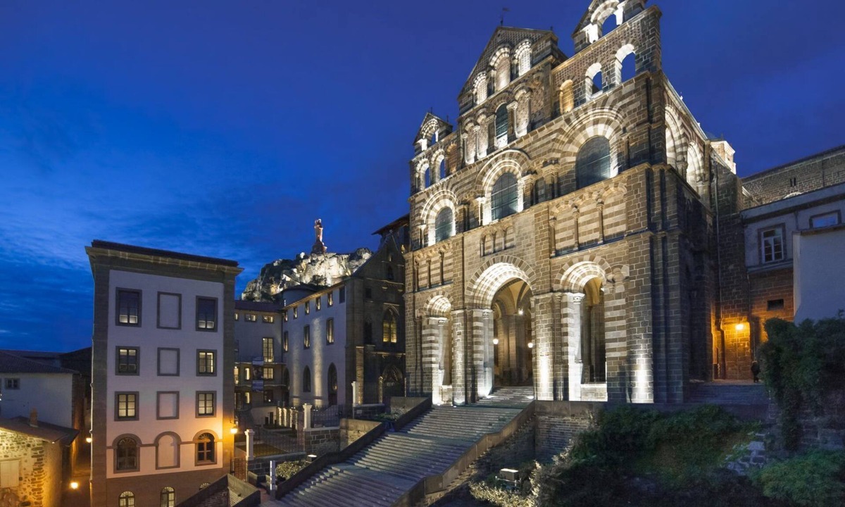 Yssingeaux House | Fuste Artisanale en Rondins