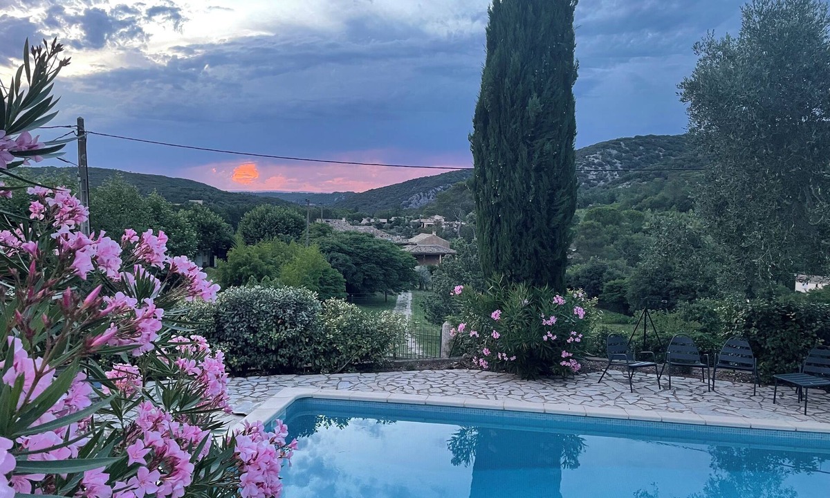 Saint-Andre-de-Roquepertuis Cottage | Gîte Passiflore calm and disconnection Cèze valley close to Ardèche beautiful views