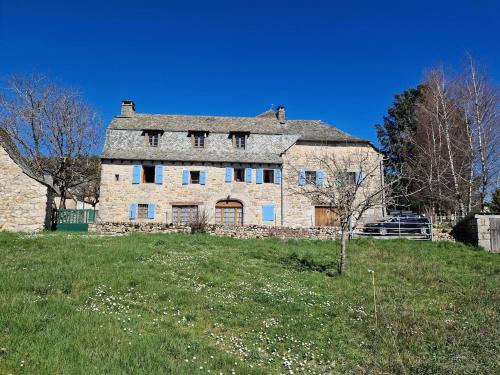 Saint-Symphorien-de-Thenieres House | Gîte de Saint-Gervais