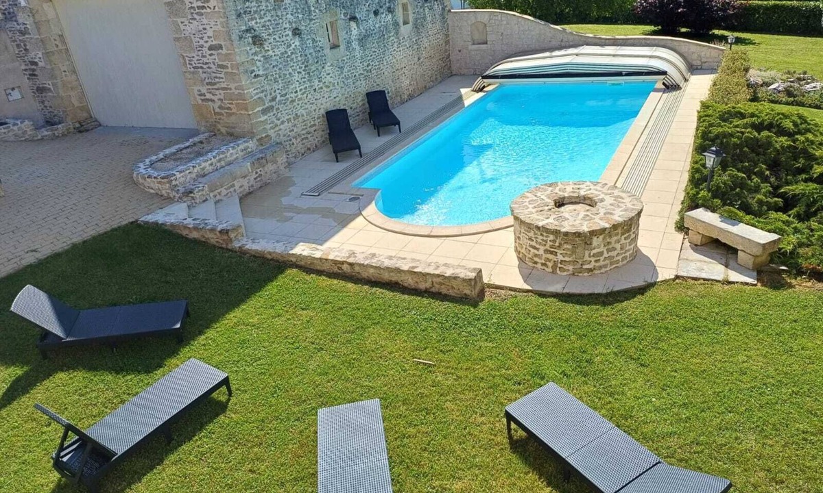 La Chapelle-Baton House | Gîte à la Campagne