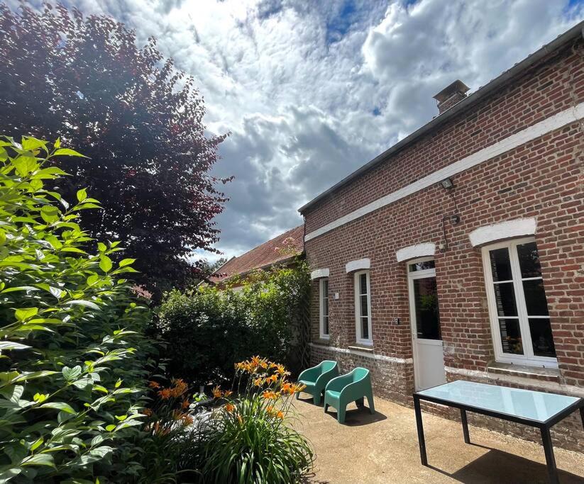 Neuville-sous-Montreuil House | Gîte à la ferme remis à neuf - Le vert bois