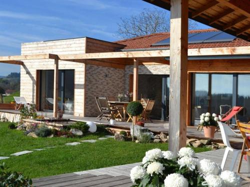 Champoly House | Gîte éco-responsable avec bassin naturel et vue panoramique - FR-1-496-258