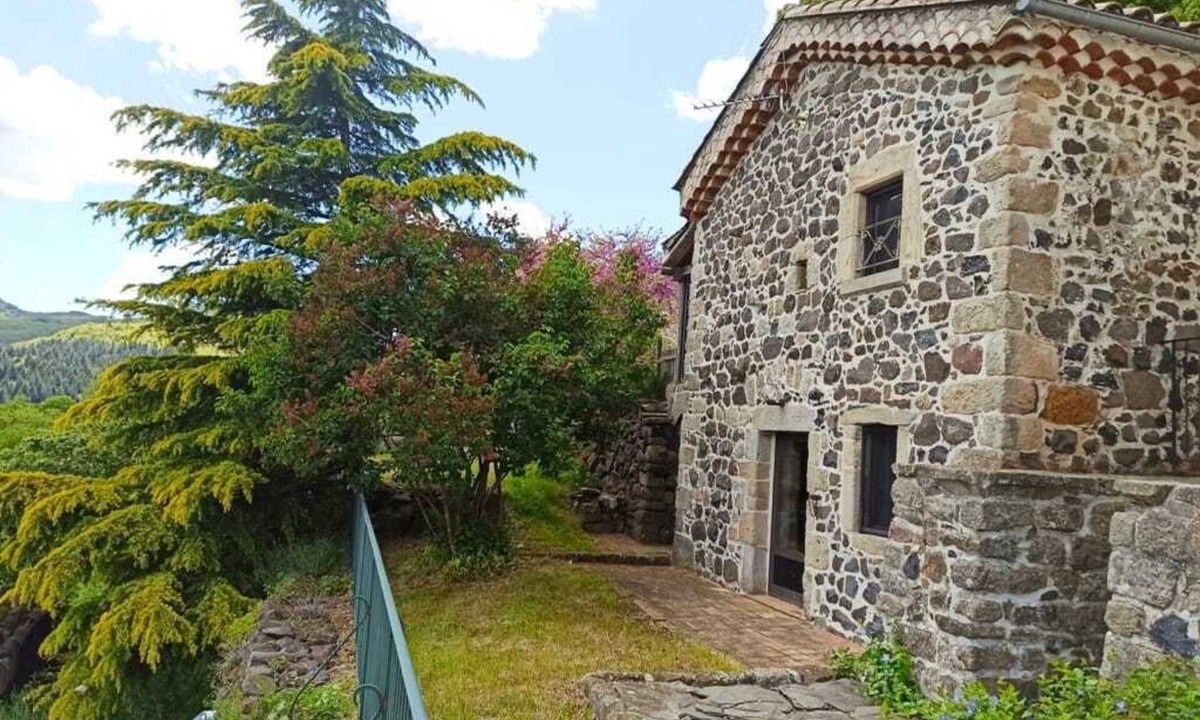 Pourcheres House | Gîte 2 personnes sur 2 niveaux