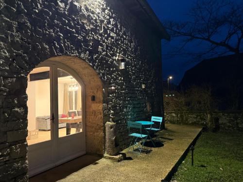 Montigny-sur-l'Ain House | Gîte 2 suites proche du lac de Chalain