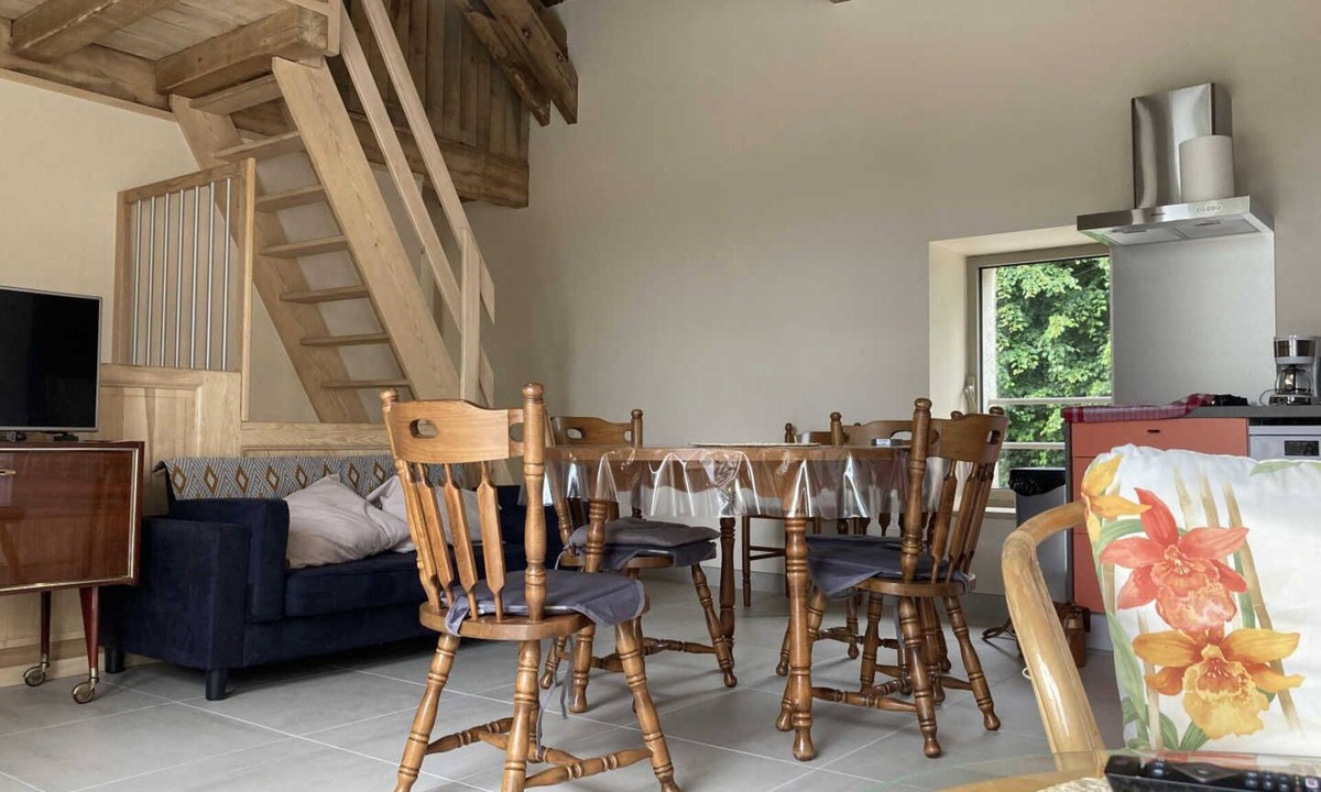 Saint-Pierre-de-Trivisy House | Gîte 35 - SAINT-PIERRE-DE-TRIVISY