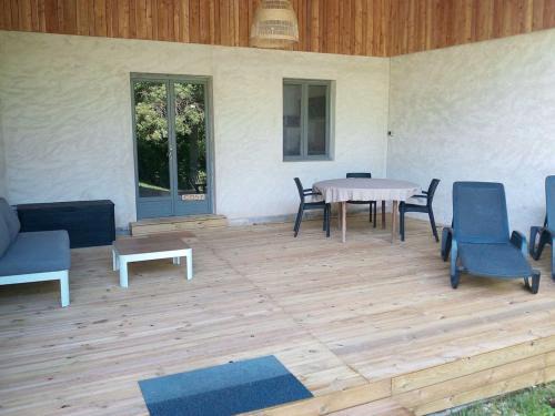 Vendoire Other | Gîte 36m² avec terrasse à Vendoire - API-1-52-1074