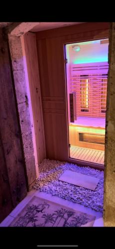 Bourgogne Apartment | Gîte 4 étoiles - Sauna & Balnéo jacuzzi privatifs