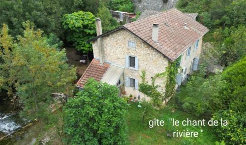 Carla-de-Roquefort House | Gîte Ariège Le chant de la rivière