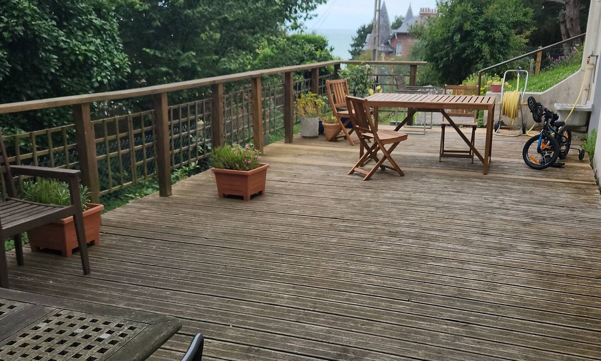 Ault Apartment | Gîte au Bois de Cise Terrace Sea view. Pets OK. Weekend special 190 €/3 nights