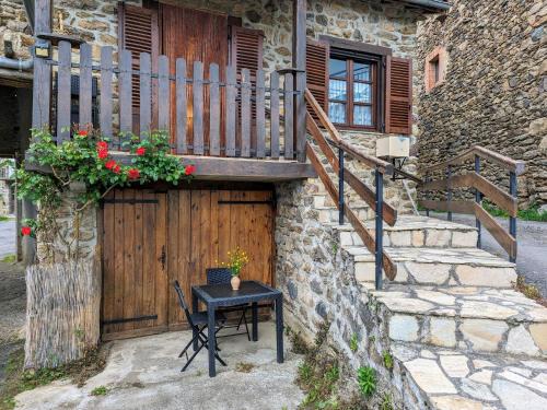 Saint-Ilpize House | Gîte au cœur du village médiéval de Saint-Ilpize - FR-1-582-93
