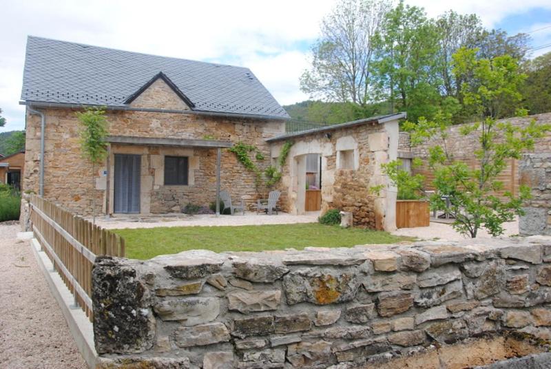 Severac-le-Chateau House | Gîte Auberoques Aveyron- maison indépendante- classée 3 étoiles