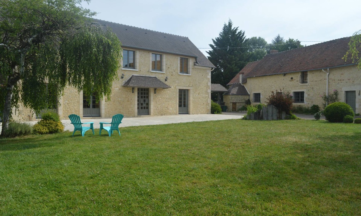 Coulimer House | GÎTE AUX PETITS BONHEURS sleeps 15 + games room