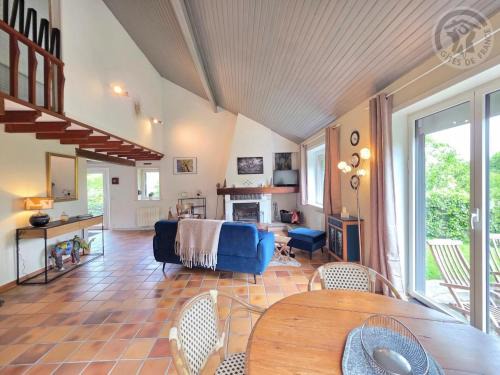 Sebourg House | Gîte avec animaux admis, calme à Sebourg - 2 pers. - FR-1-510-240