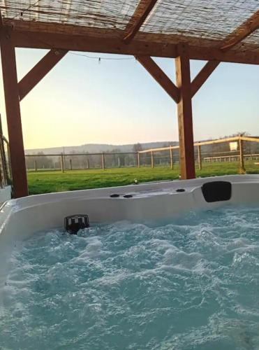 Le Bouillon House | Gîte avec jacuzzi privatif - Haras Le Val Du Conte