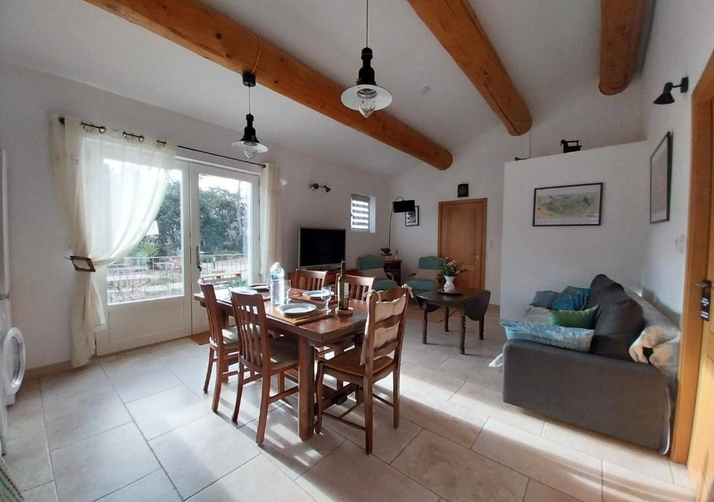 Menerbes Apartment | Gîte Bienvenue Chez Nous