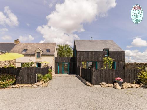 Guerande House | Gîte Bois Brûlé : Charme Authentique à Guérande - FR-1-306-995