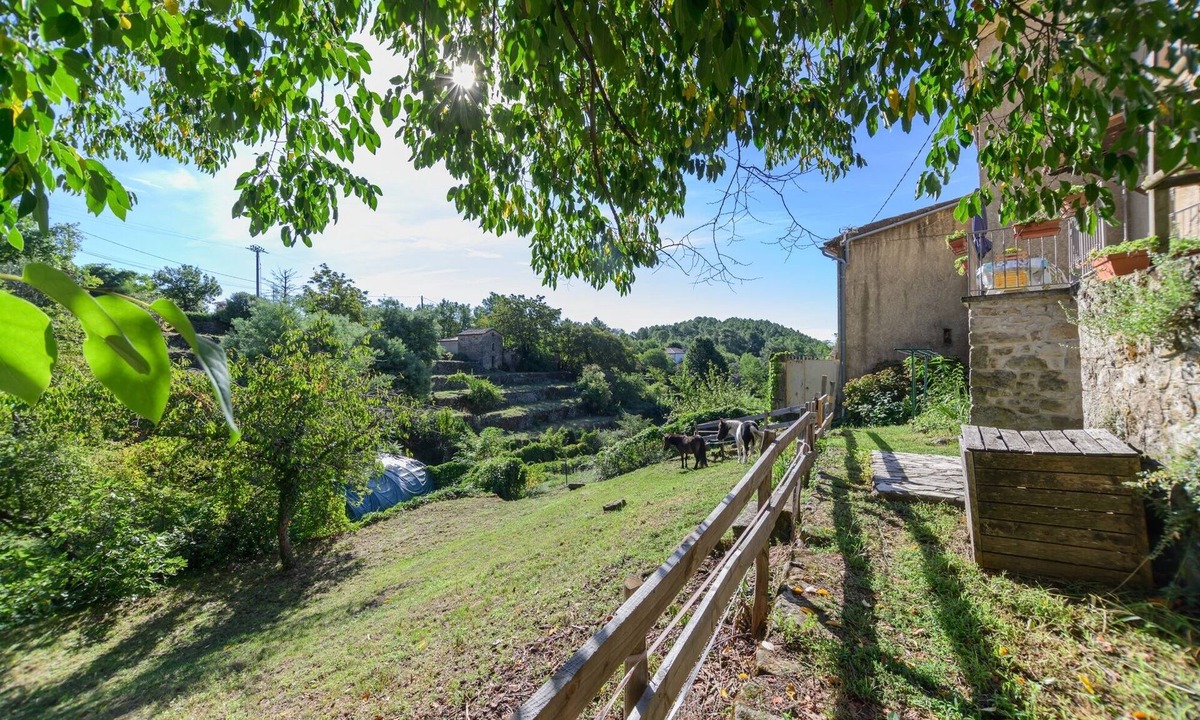 Largentiere House | Gîte Capucine - Avec piscine partagée