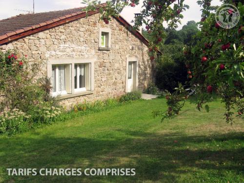 Saint-Didier-sur-Rochefort House | Gîte charmant à Saint-Didier-sur-Rochefort, animaux acceptés, idéal pour 4 personnes - FR-1-496-12