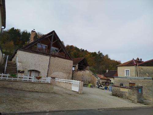 Spoy House | Gîte Chez Marcel