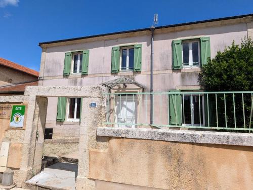 Mecrin House | Gîte convivial à Mécrin - 10 pers. - FR-1-585-12
