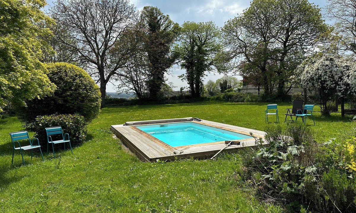 Saint-Brice-de-Landelles House | Gîte de Campagne Près du Mont St-michel, Avec Jardin et Accès Piscine