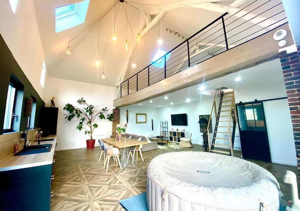 Emanville House | Gîte dans un Haras