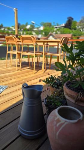Bourroches Apartment | Gîte dans une ancienne ferme avec grande terrasse et piscine