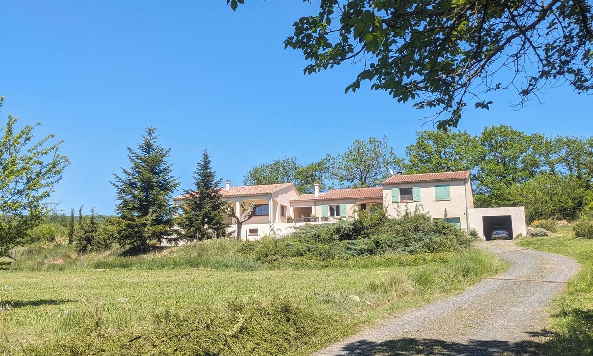 Antugnac House | Gîte de 80m² au Cœur de Collines Verdoyantes , Préservé du Monde
