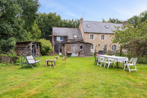 Broons House | Gîte de Carhalo