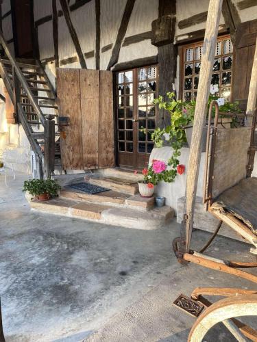 Bage-la-Ville House | Gîte de champvent Nalaque