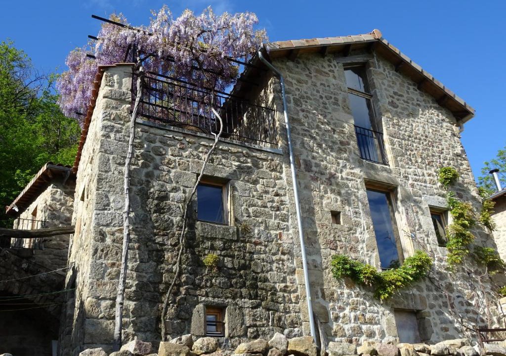 Gluiras Hotel | Gîte de Chapelèche Les Glycines