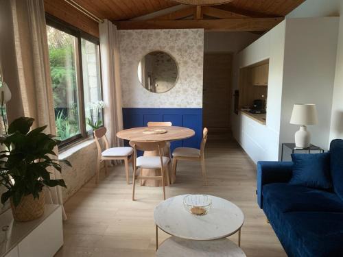 Saint-Sulpice-le-Verdon House | Gîte de charme avec piscine dans un environnement bucolique