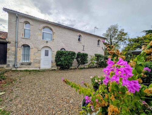 Aiguillon House | Gîte de charme avec piscine, Domaine du Baraillot