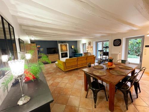 Chambray-les-Tours House | Gîte de charme avec jardin clos et animaux acceptés - FR-1-381-640