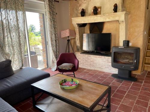 Teloche House | Gîte de charme près du Mans pour 4 avec piscine naturelle - FR-1-410-473