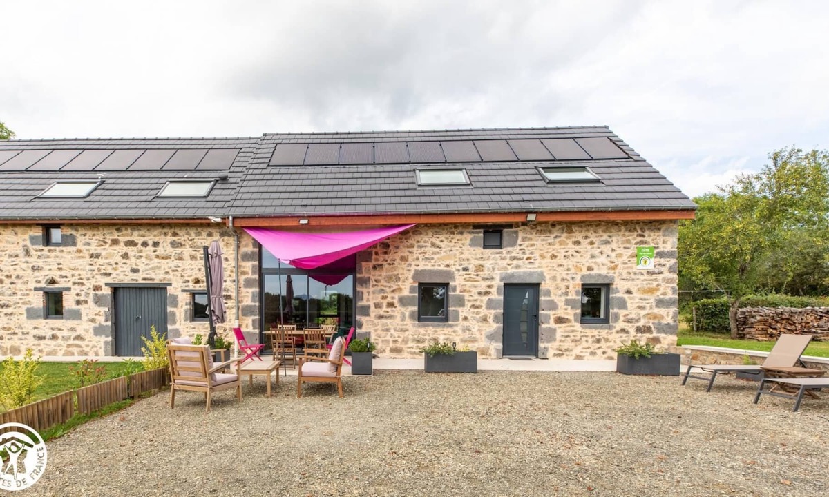 La Goutelle House | Gîte de Coral - LA Goutelle